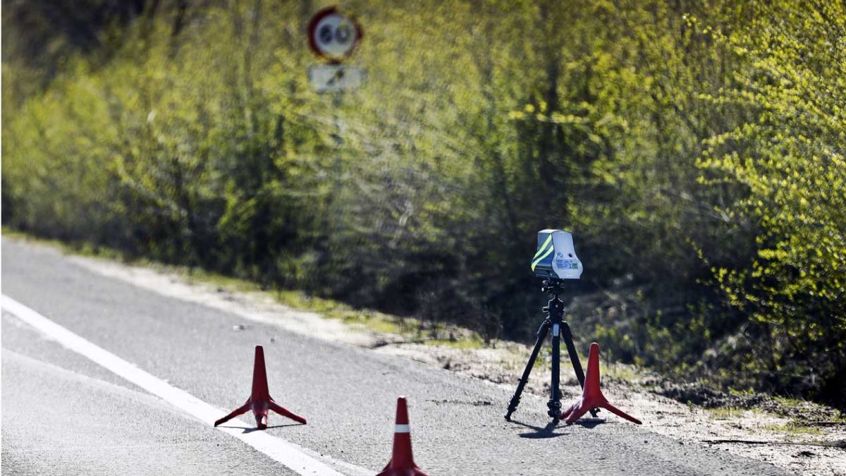 Cómo funcionan los nuevos radares veloláser de la DGT